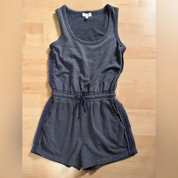 Evereve Ivy Sleeveless Romper Navy Blue Shorts - Small - Picture 2 of 5